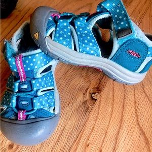 KEEN blue and pink water/hiking shoes